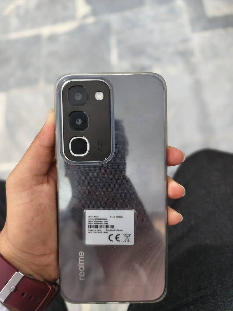 Realme C100 0