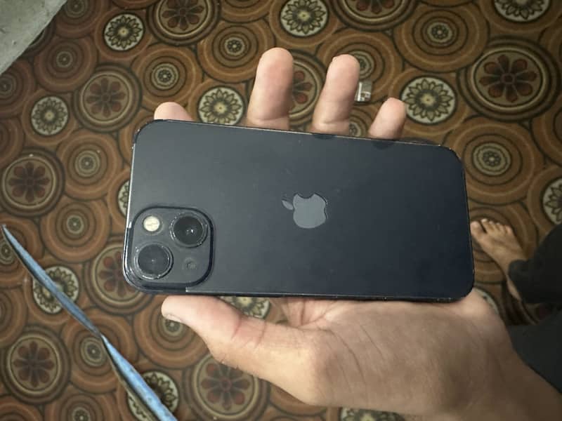 Apple iPhone 13 3