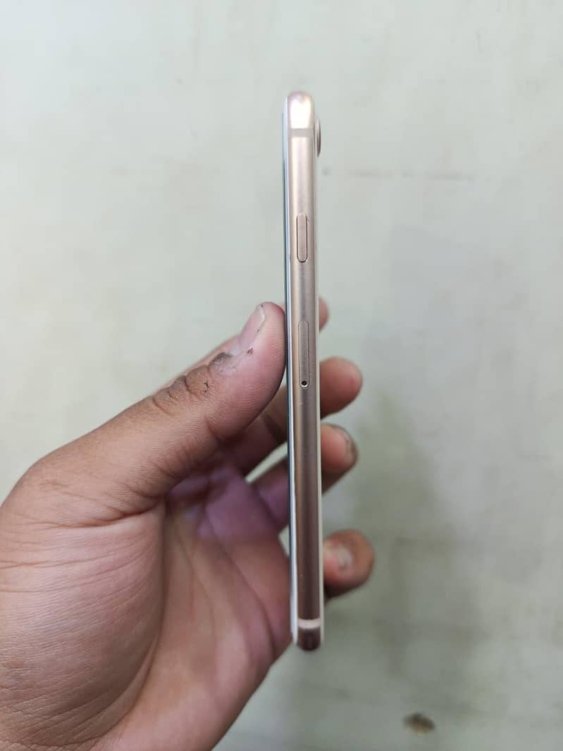Apple iPhone 8 2