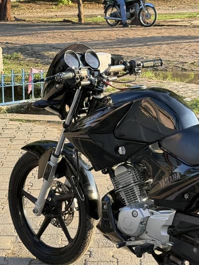 Yamaha ybr 125