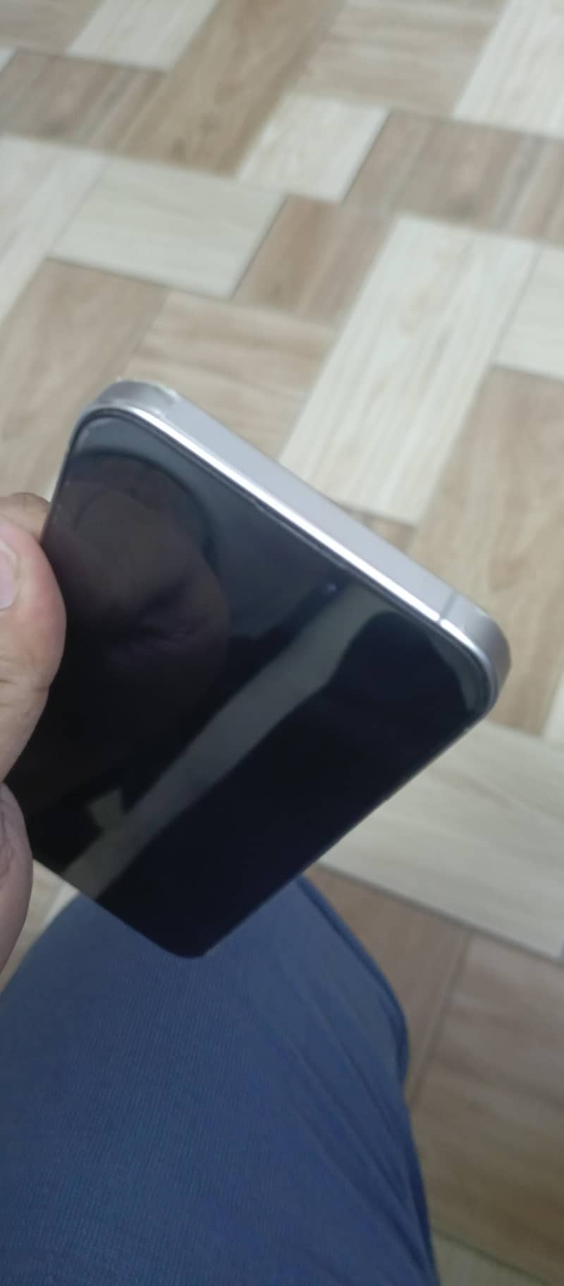 Apple iPhone 15 Pro Max 3