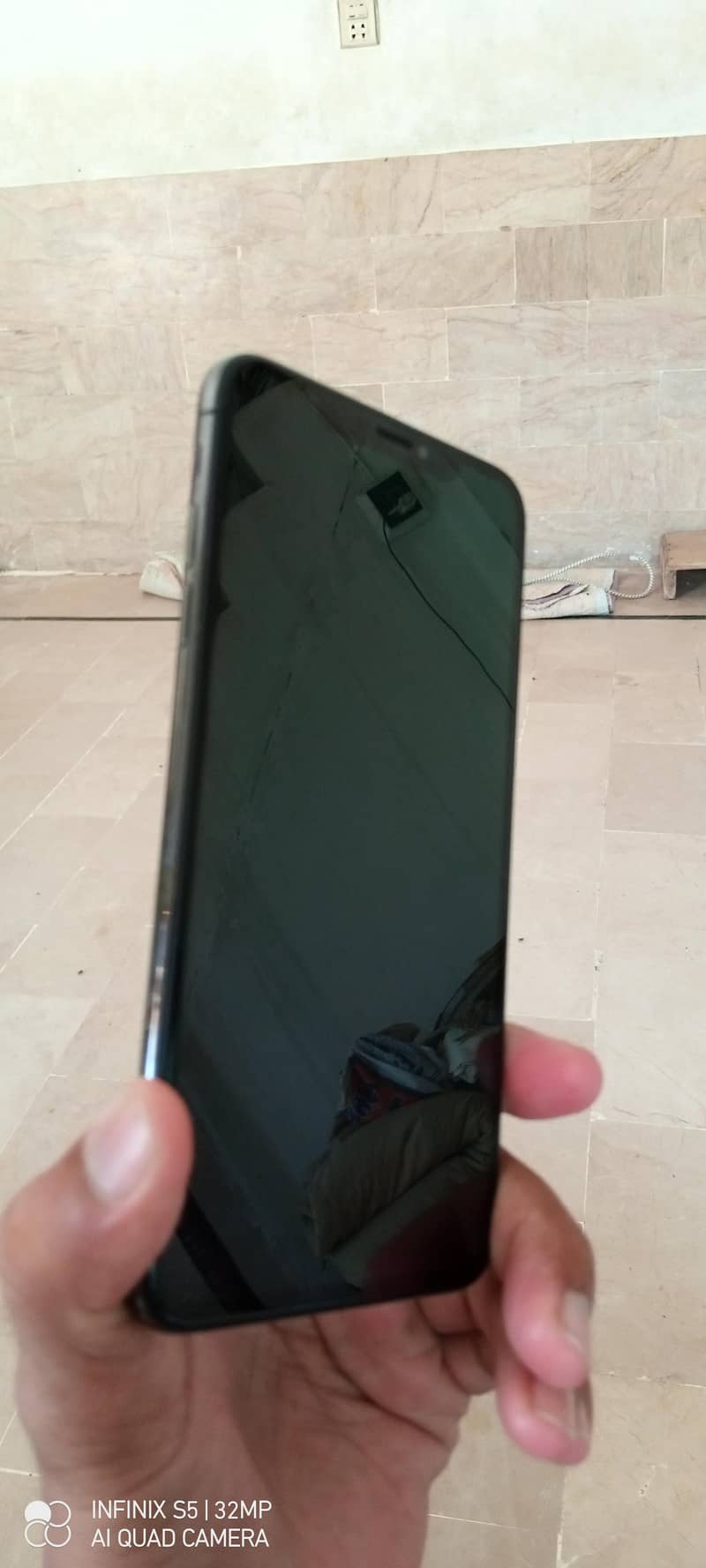 Apple iPhone XS Max 2