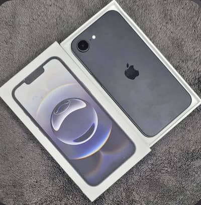 Apple iPhone 16e
