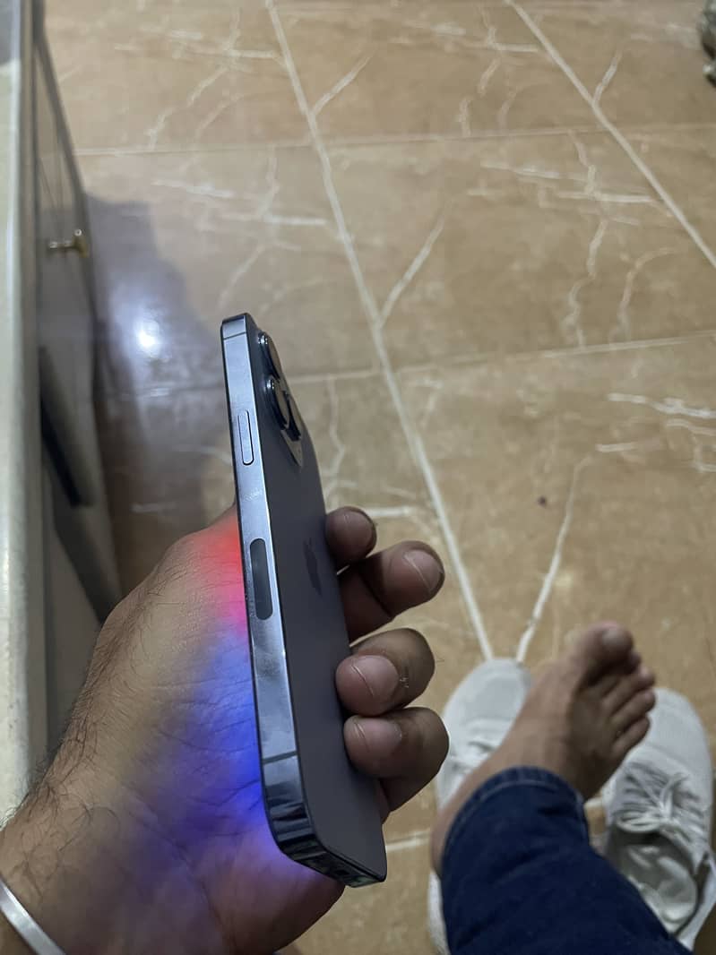 Apple iPhone 13 Pro 1