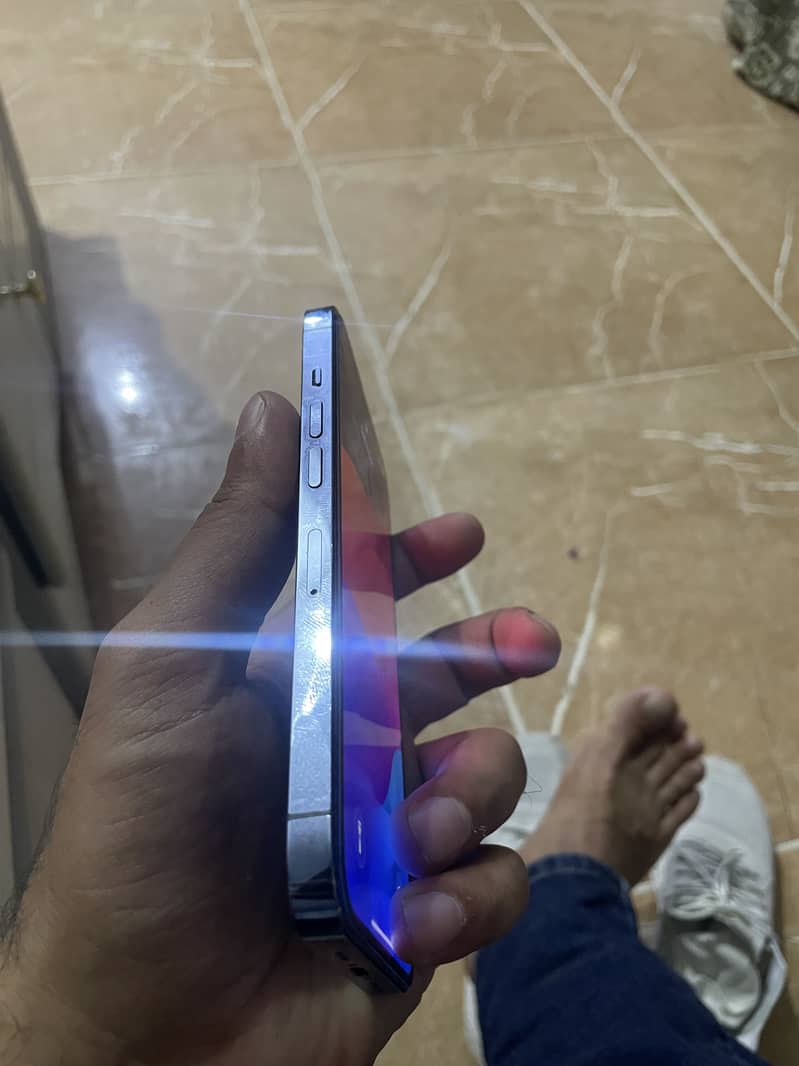 Apple iPhone 13 Pro 3