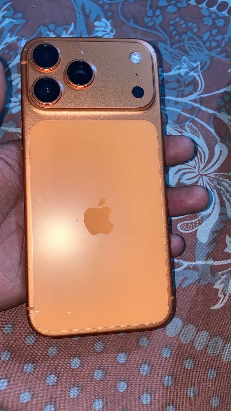 Apple iPhone 17 Pro Max 0