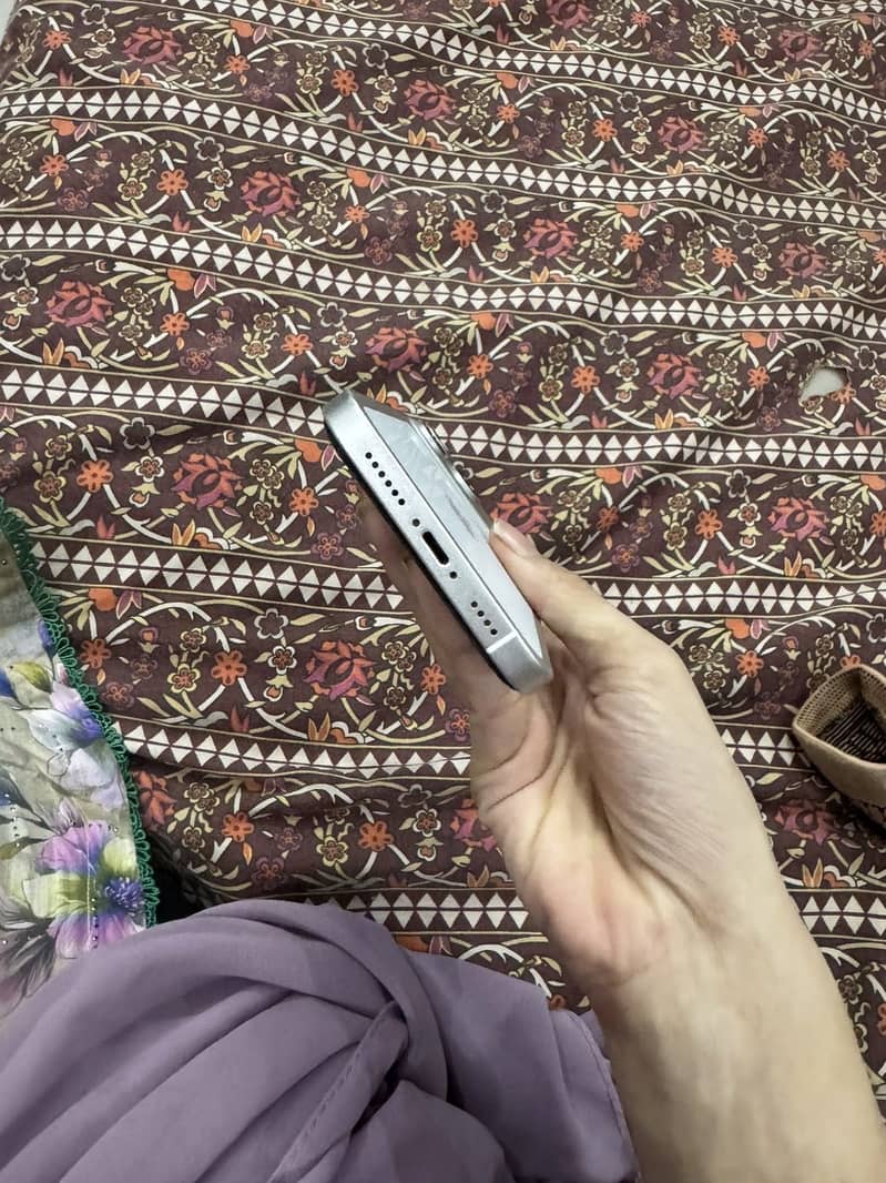 Apple iPhone XR 1