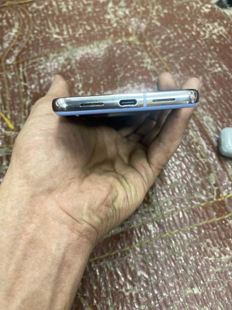 Google Pixel 8 Pro 2