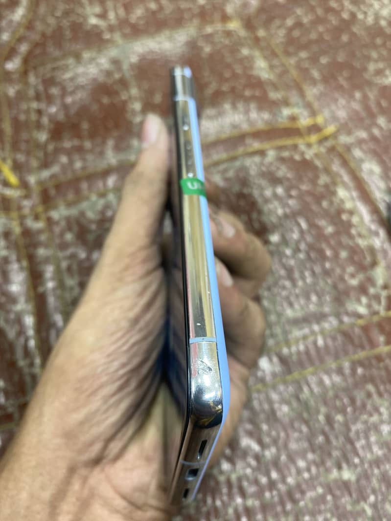 Google Pixel 8 Pro 4