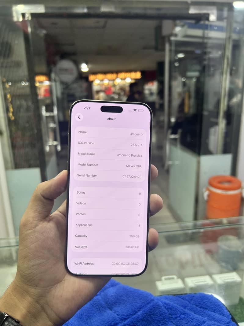 Apple iPhone 16 Pro Max 5