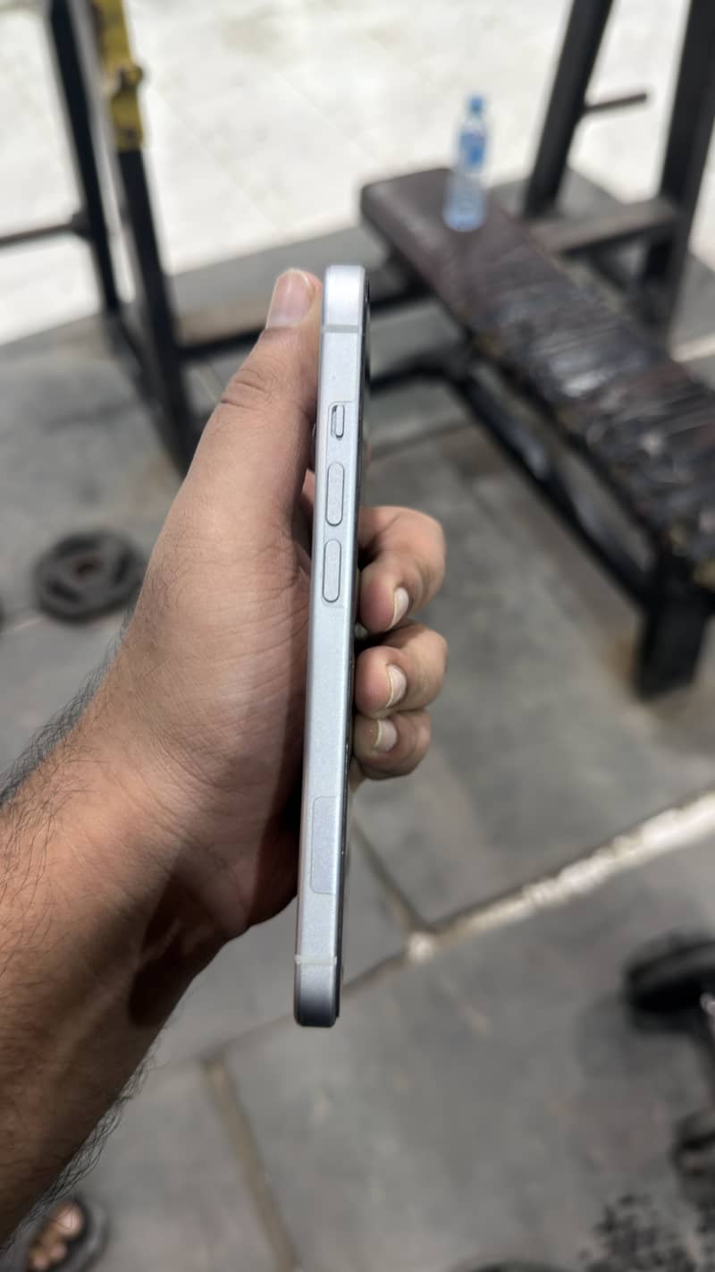 Apple iPhone 15 Jv 0