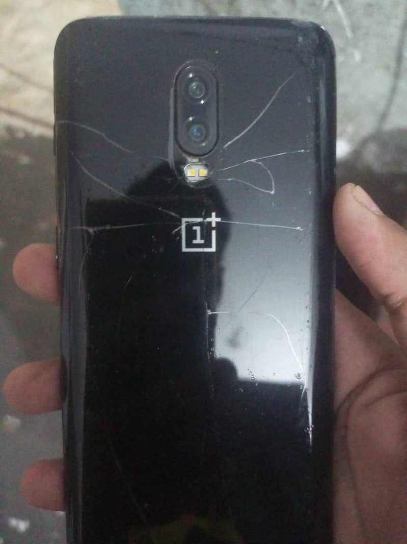 One Plus 6T 1