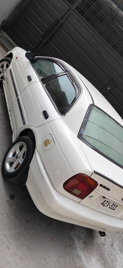 Suzuki Baleno 2002