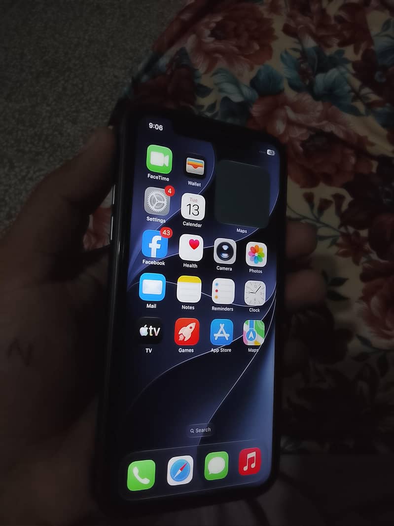 Apple iPhone 11 7