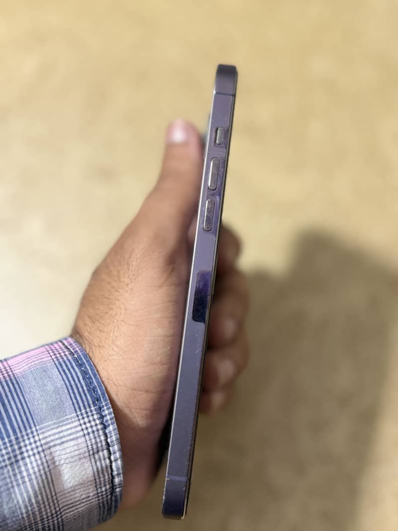 Apple iPhone 14 Pro Max 0