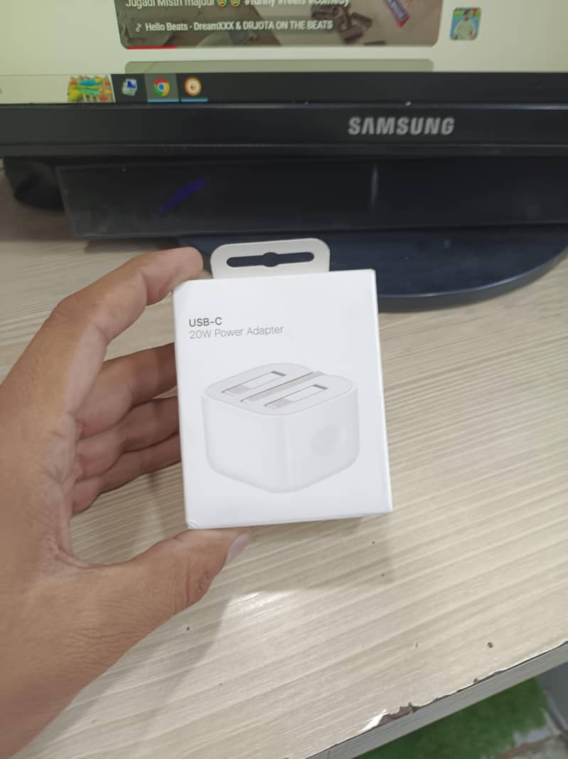 iphone  charger 1