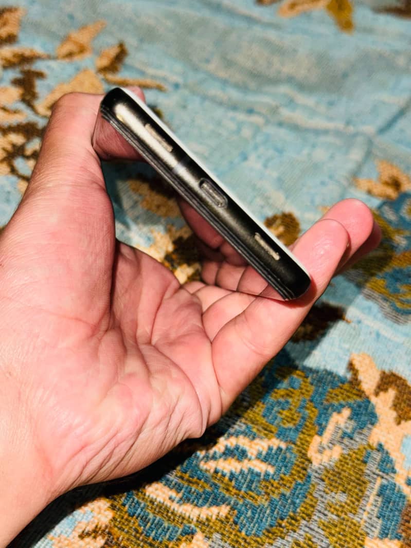 Google Pixel 6a 1