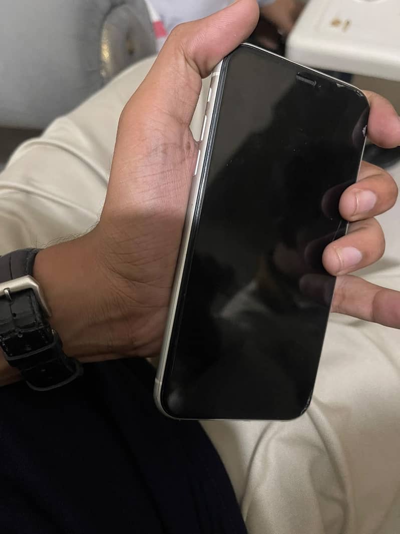 Apple iPhone XR 2