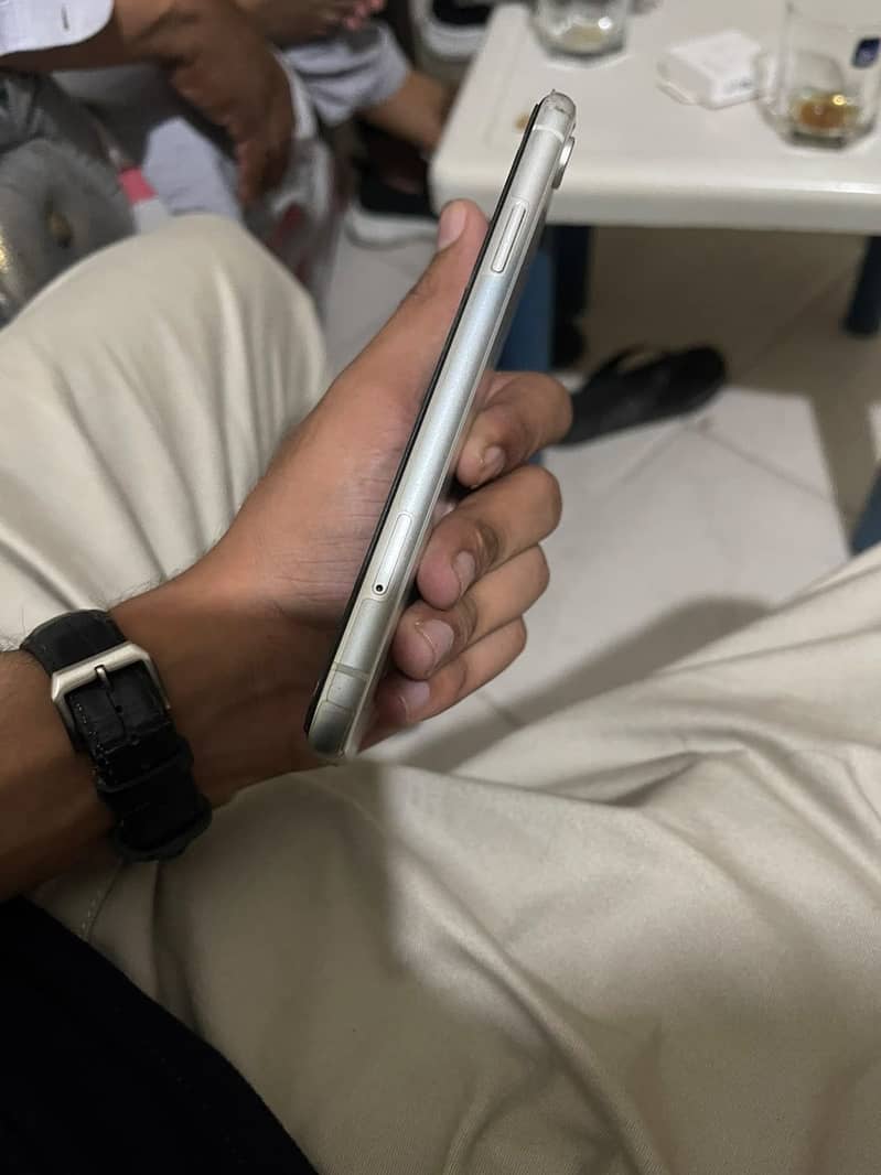 Apple iPhone XR 5