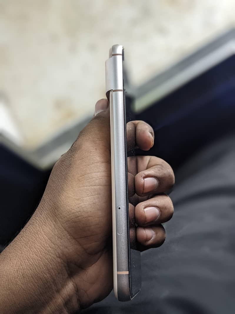 Google Pixel 8 1