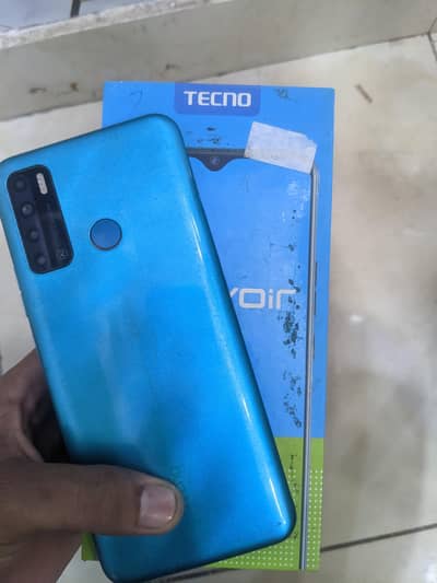 Tecno Pouvoir 4