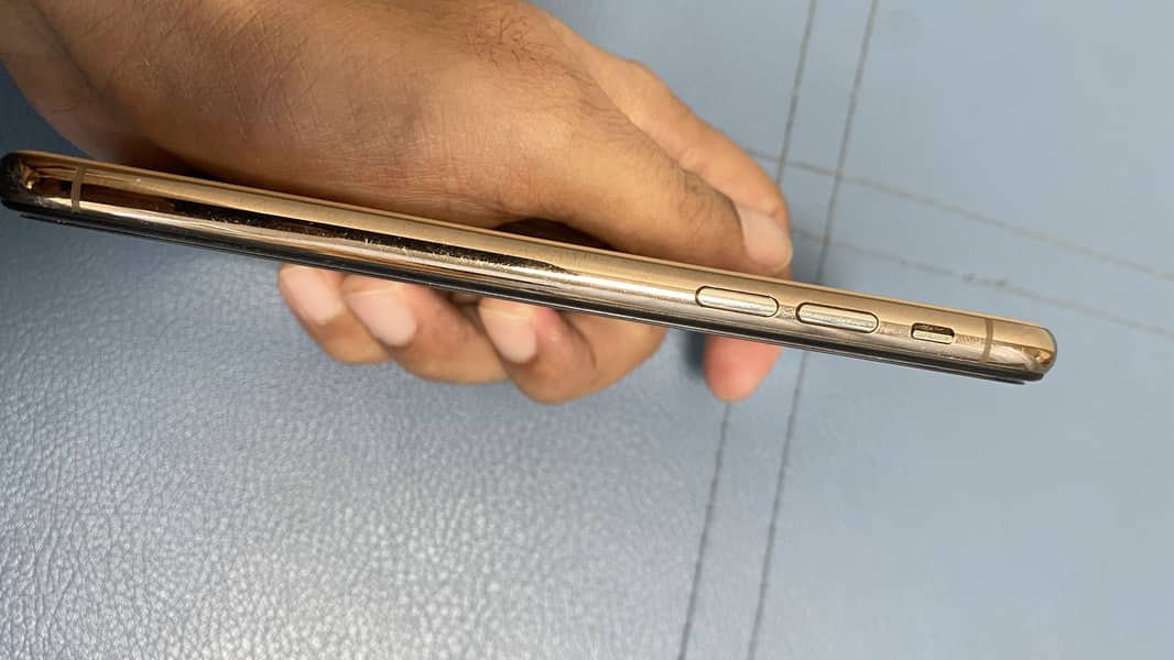 Apple iPhone XS 2