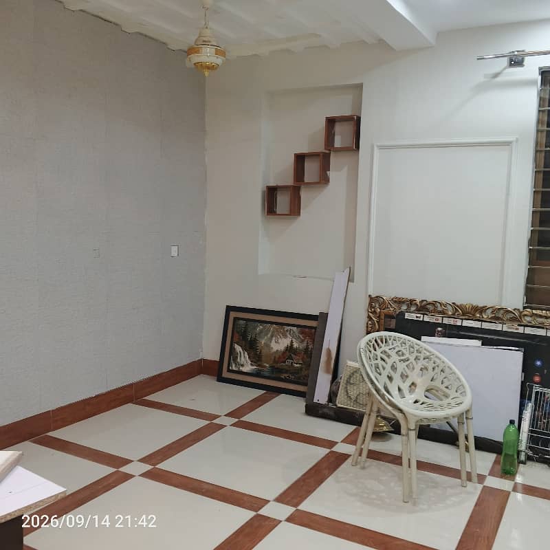 4 Marla Ground + Upper Portion House 0