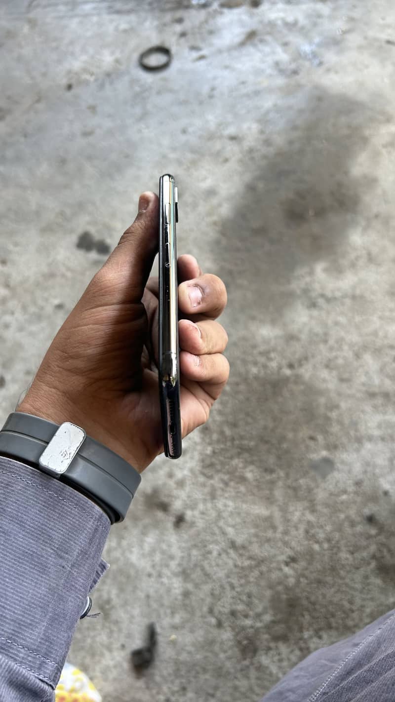 Apple iPhone X 2