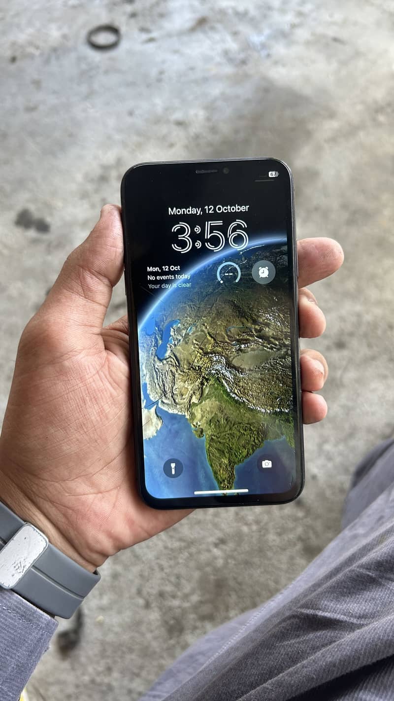 Apple iPhone X 5