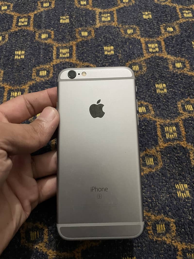 Apple iPhone 6S 1
