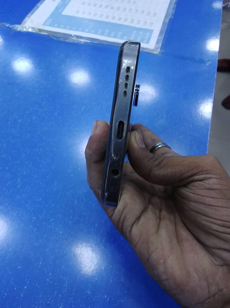 Realme Note 60x 3