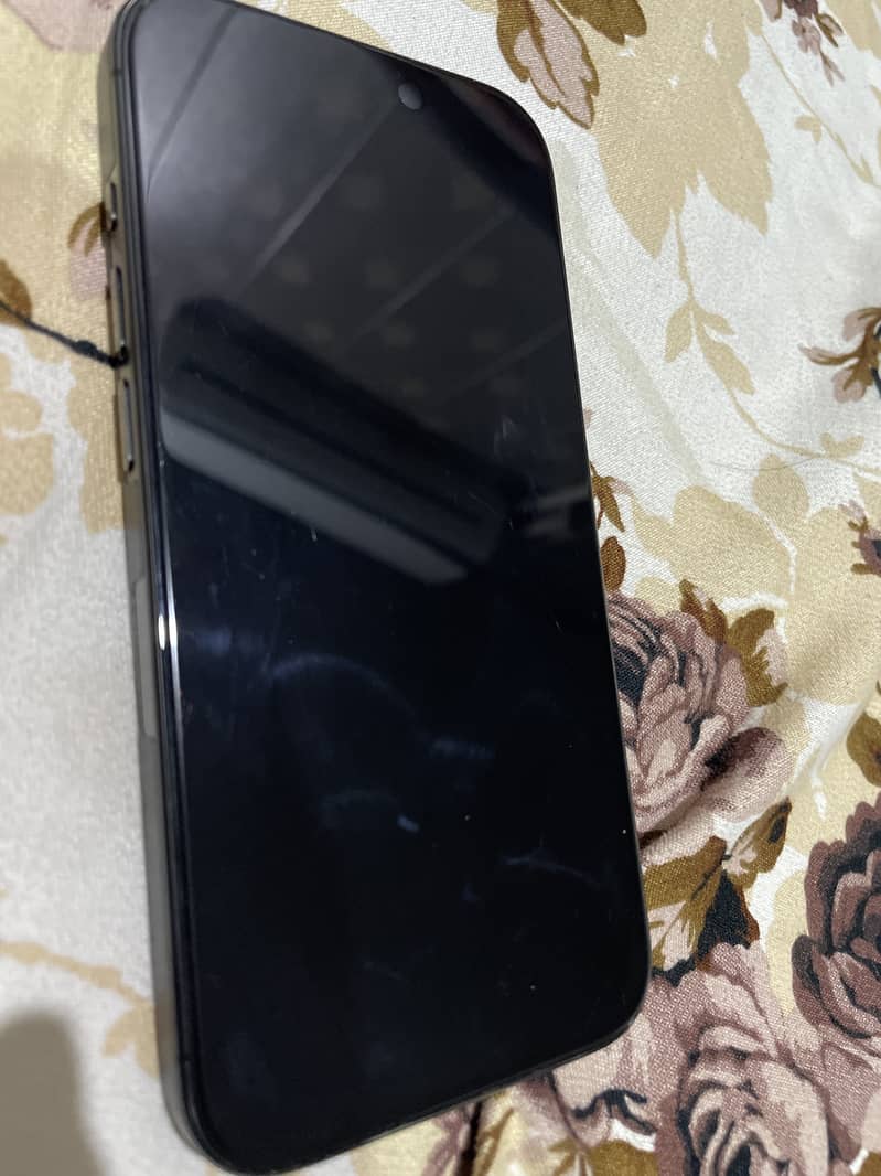 Apple iPhone 15 Pro 0