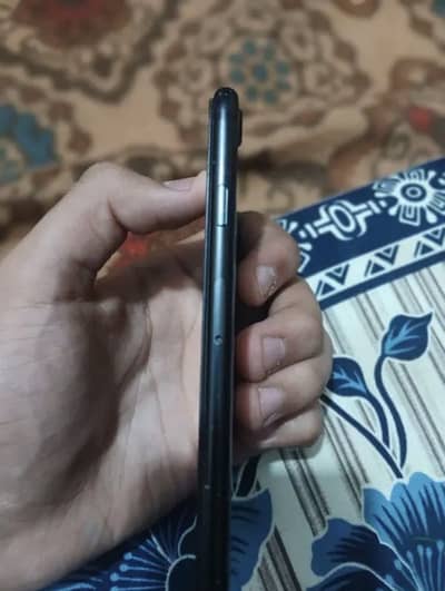 Apple iPhone SE