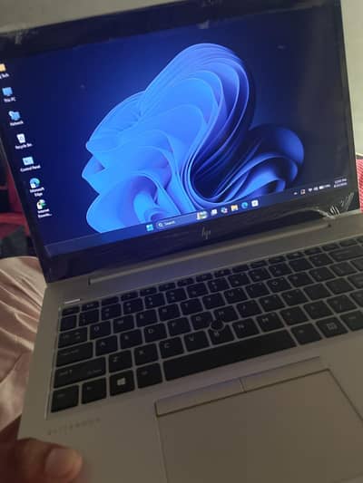 HP ellight book 10/10 condition