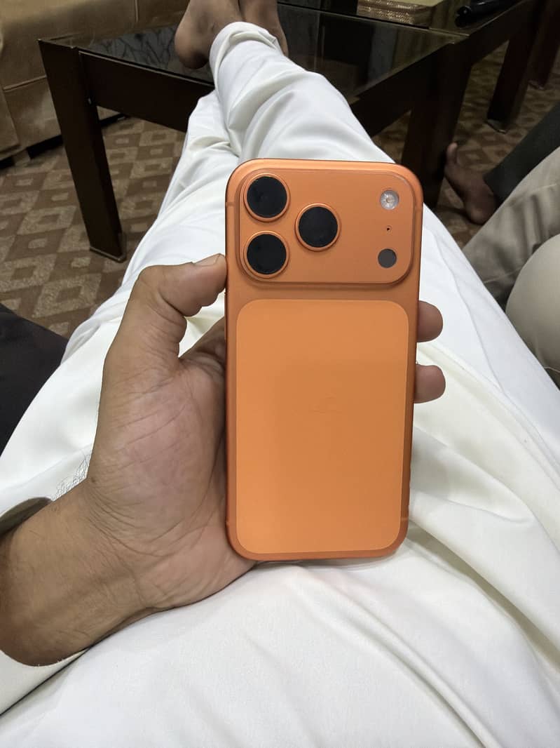 Apple iPhone 17 Pro 0