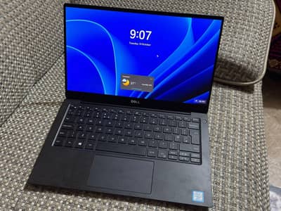 DELL XPS 13 9370 i5 8GEN 8GB RAM 265GB STORREGE