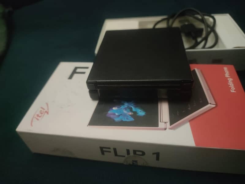 Itel Flip 1 3