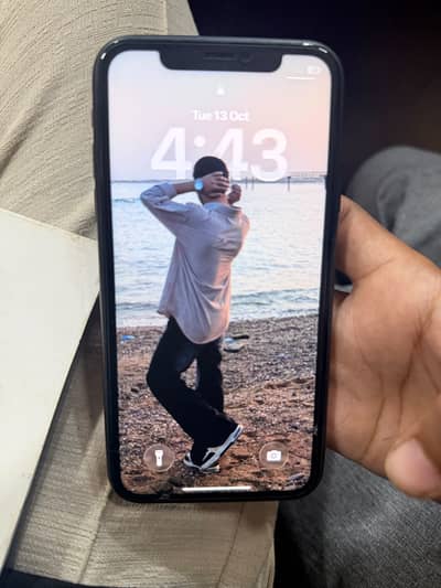 Apple iPhone 11