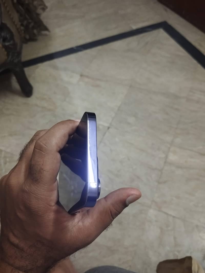 Apple iPhone 14 Pro Max 8