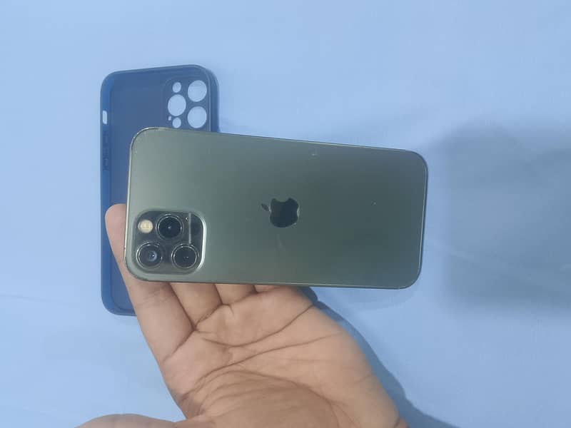 Apple iPhone 12 Pro 2