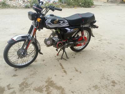 URGENTLY FOR SALE  MY WHATSAPP NUMBER 03121563002