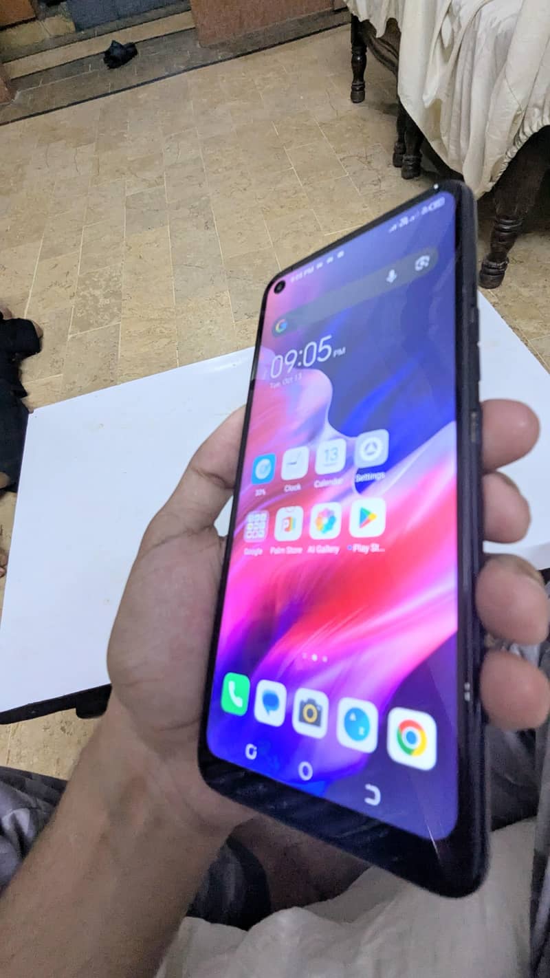 Tecno Pova 4
