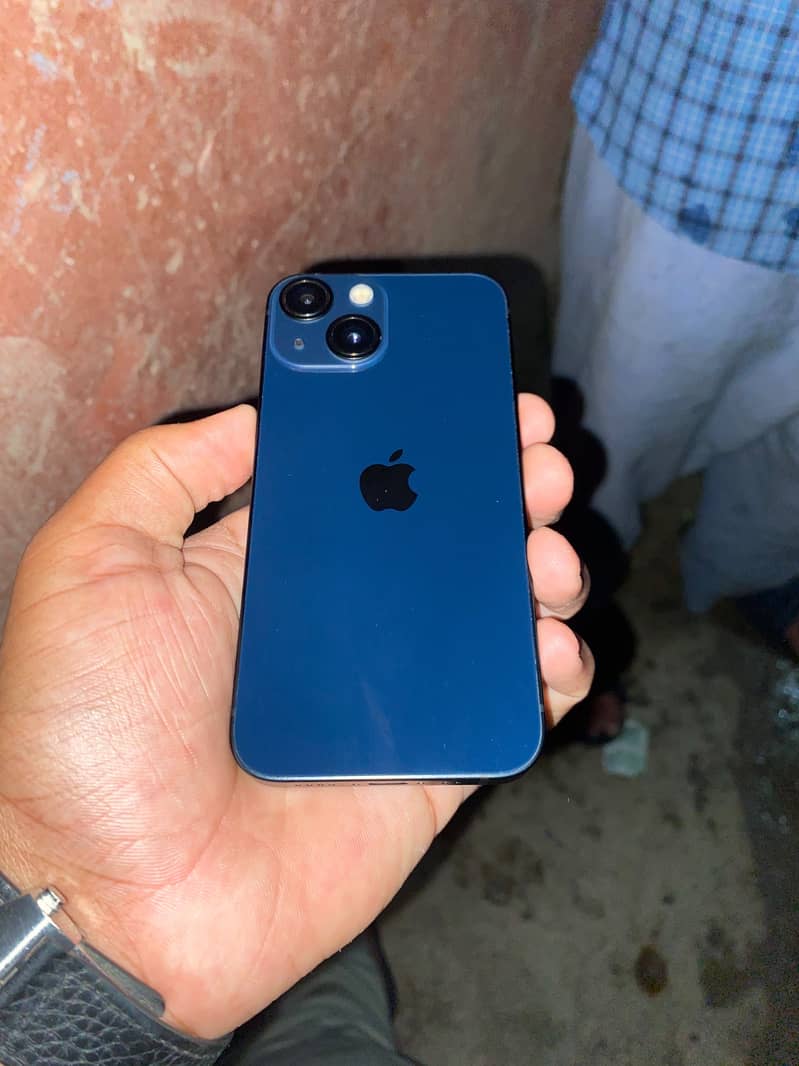 Apple iPhone 13 mini 3