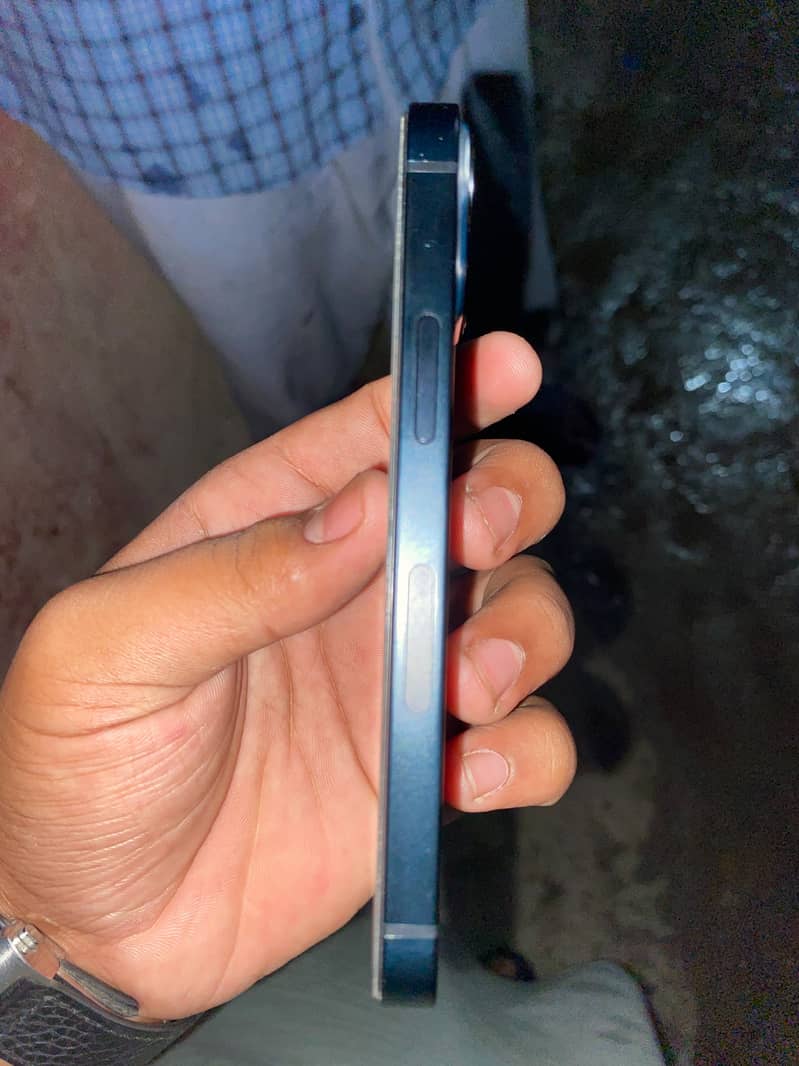 Apple iPhone 13 mini 5