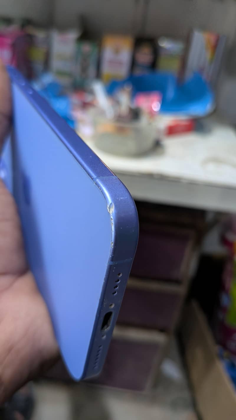 Apple iPhone 16 Plus 4