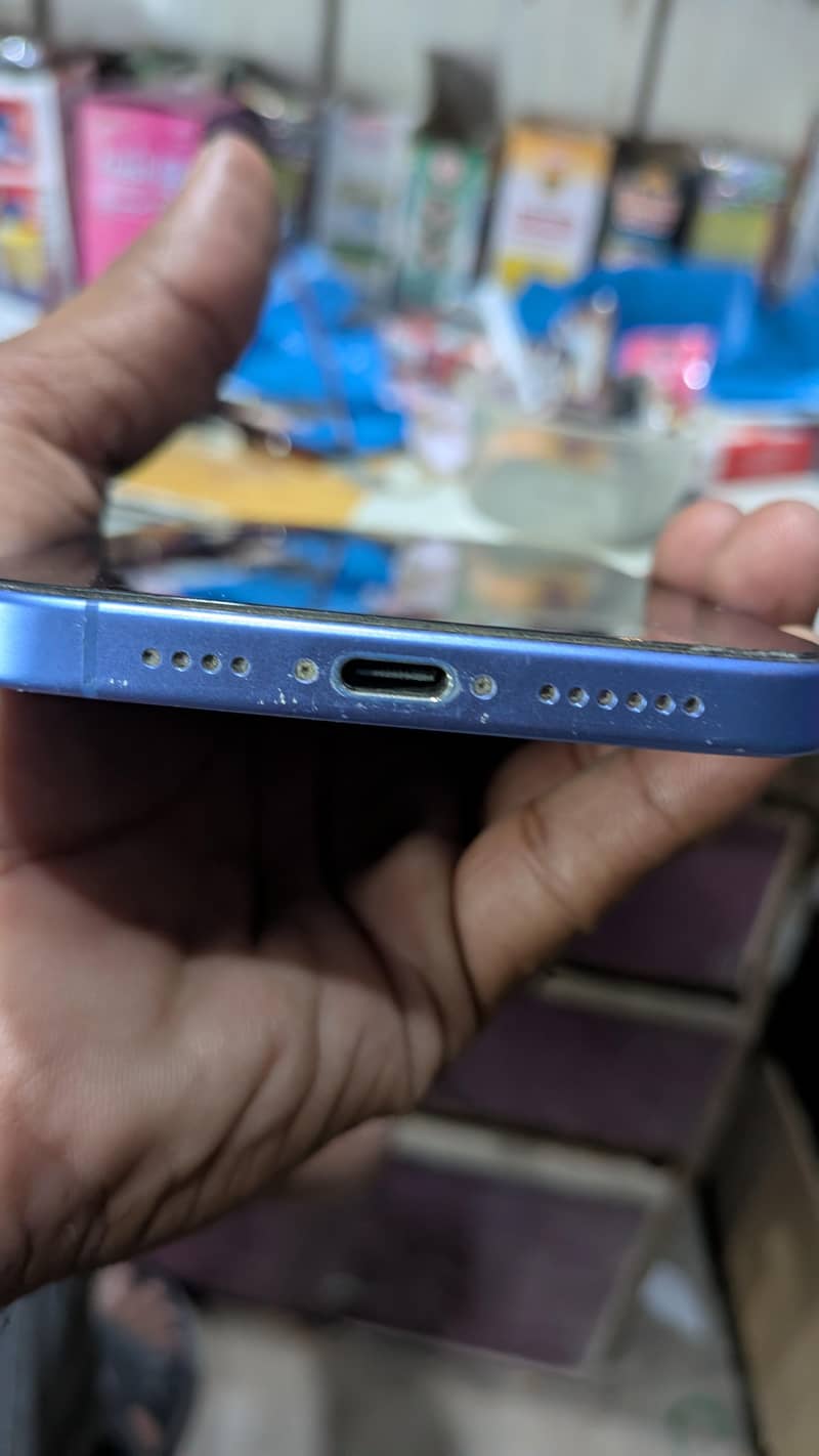 Apple iPhone 16 Plus 7