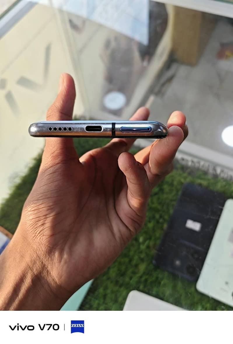 One Plus 7T 4