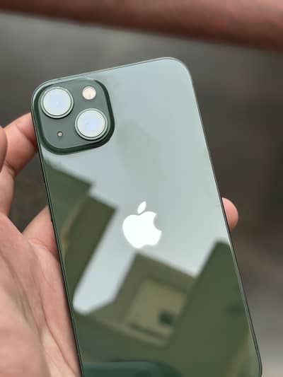 Apple iPhone 13