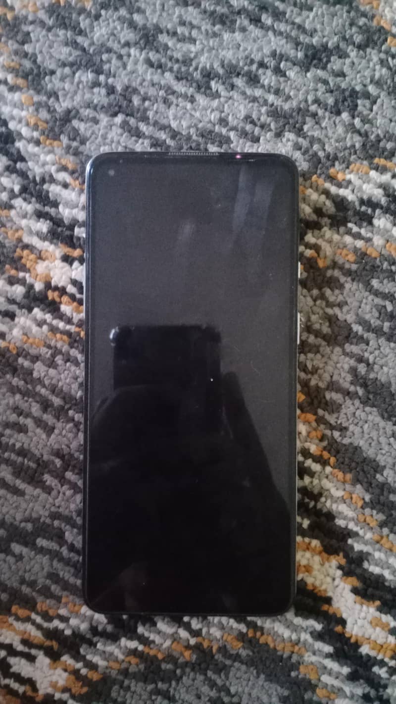 One Plus 8T 5