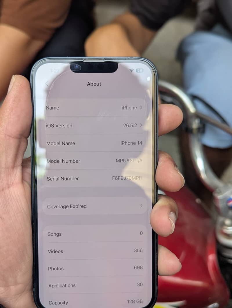 Apple iPhone 14 4